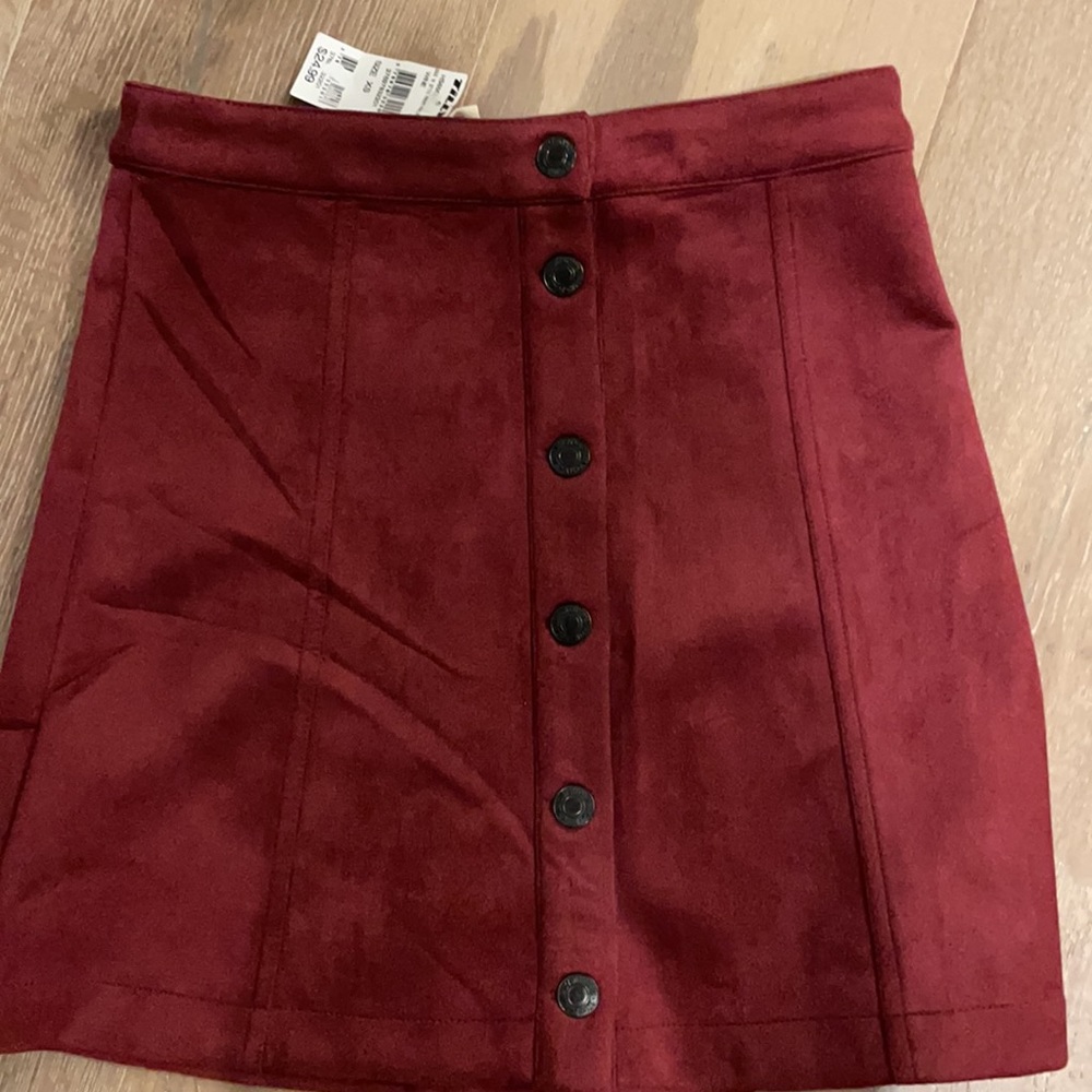 Tillys suede skirt